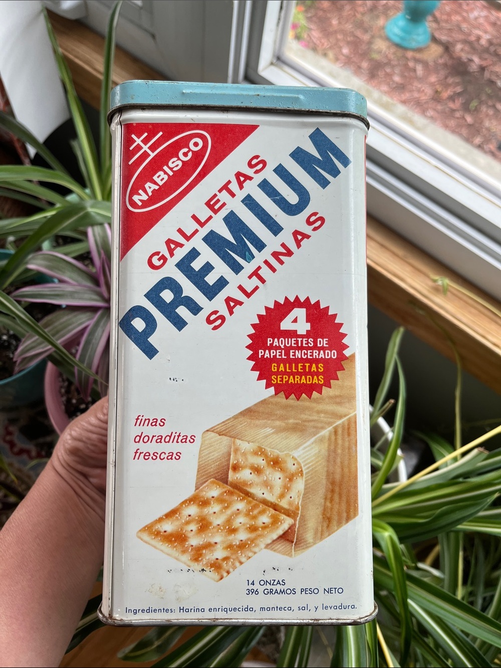 Vtg Nabisco 1969 Premium Saltine Cracker Metal TIN 14oz. Storage Light Blue Lid